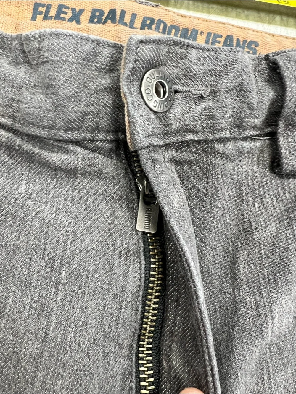 Duluth Trading Co Men's Charcoal Black Straight Jeans 32 x 32